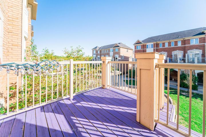 Photo 20 at 5 Dearie Lane, Milliken Mills East, Markham