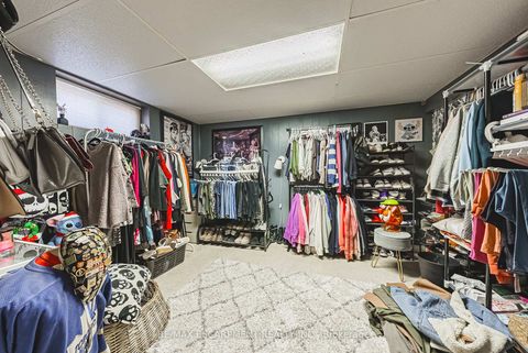 Photo 23 at 1 Norwich Place, Beaumonde Heights, Toronto