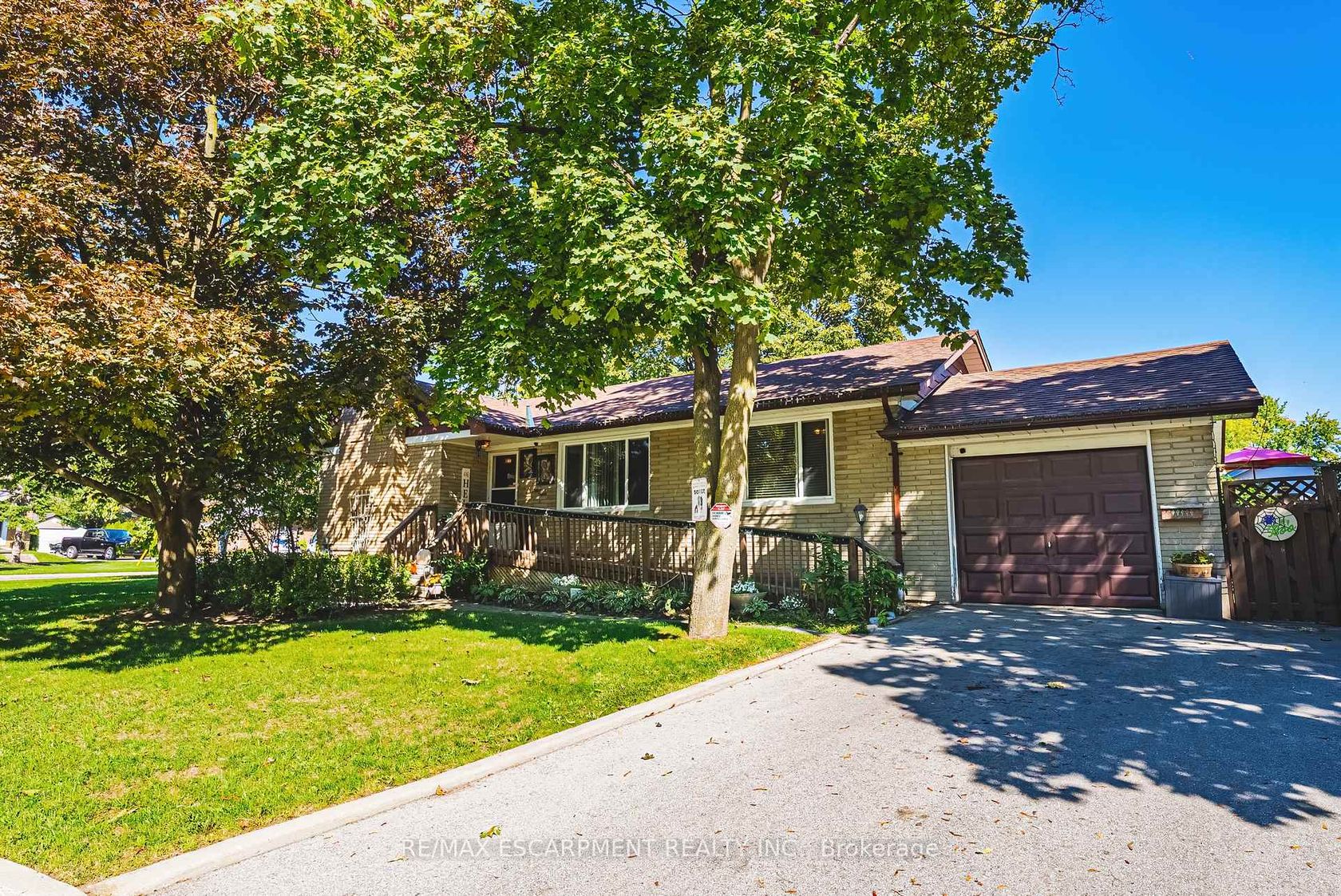 1 Norwich Place, Beaumonde Heights, Toronto 