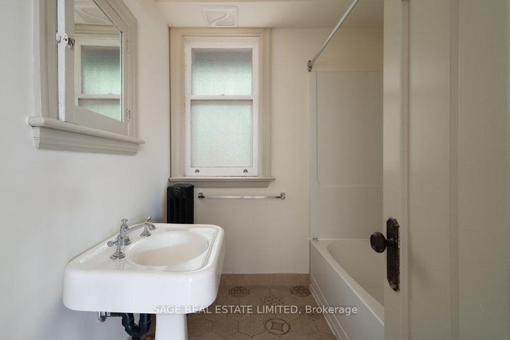 Photo 28 at 36 Mountwood Avenue, Corktown, Hamilton