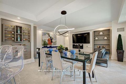 Photo 11 at 301 - 3 Southvale Drive, Leaside, Toronto