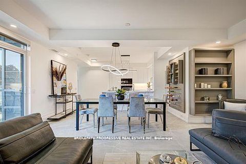 Photo 12 at 301 - 3 Southvale Drive, Leaside, Toronto