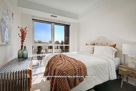Photo 19 at 301 - 3 Southvale Drive, Leaside, Toronto