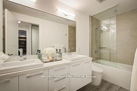 Photo 25 at 301 - 3 Southvale Drive, Leaside, Toronto