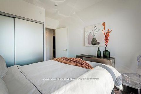 Photo 29 at 301 - 3 Southvale Drive, Leaside, Toronto