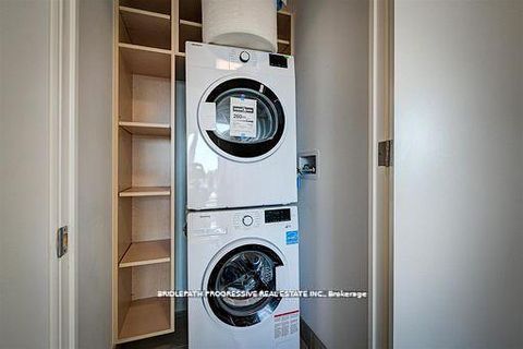 Photo 30 at 301 - 3 Southvale Drive, Leaside, Toronto