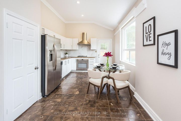Photo 3 at 9 Benshire Drive, Woburn, Toronto
