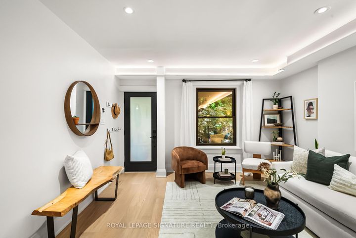 Photo 3 at 820 Palmerston Avenue, Annex, Toronto