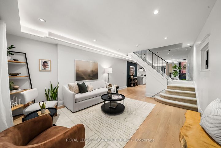 Photo 4 at 820 Palmerston Avenue, Annex, Toronto