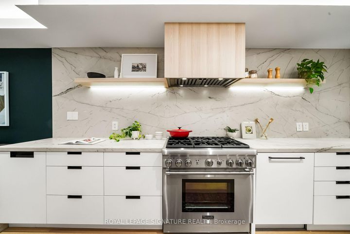 Photo 12 at 820 Palmerston Avenue, Annex, Toronto