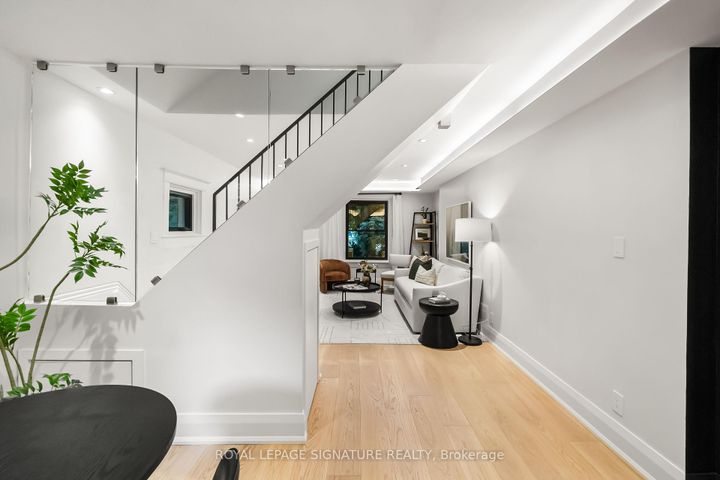 Photo 20 at 820 Palmerston Avenue, Annex, Toronto