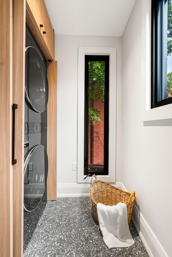 Photo 28 at 820 Palmerston Avenue, Annex, Toronto