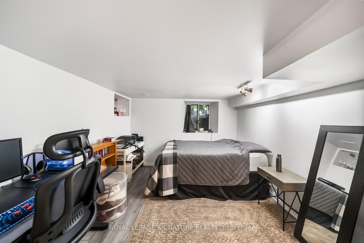 Photo 47 at 820 Palmerston Avenue, Annex, Toronto
