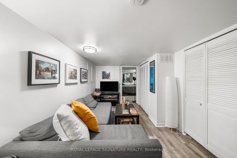 Photo 43 at 820 Palmerston Avenue, Annex, Toronto