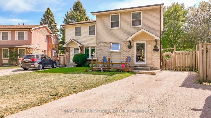 Photo 2 at 505 Lancelot Crescent, Eastdale, Oshawa