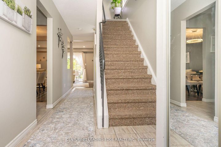 Photo 5 at 505 Lancelot Crescent, Eastdale, Oshawa