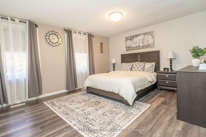 Photo 22 at 505 Lancelot Crescent, Eastdale, Oshawa