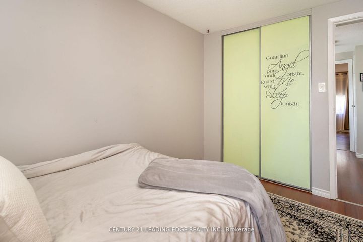Photo 30 at 505 Lancelot Crescent, Eastdale, Oshawa
