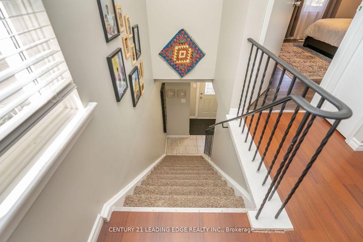 Photo 33 at 505 Lancelot Crescent, Eastdale, Oshawa