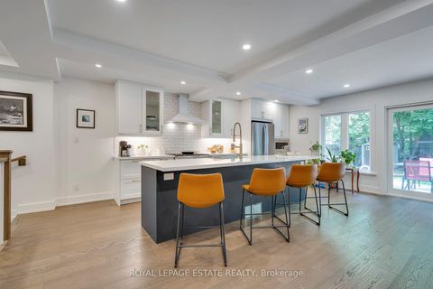 Photo 13 at 63 Mystic Avenue, Oakridge, Toronto