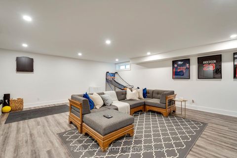 Photo 35 at 63 Mystic Avenue, Oakridge, Toronto