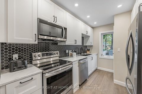 Photo 14 at 46 Clissold Road, City Centre West, Toronto
