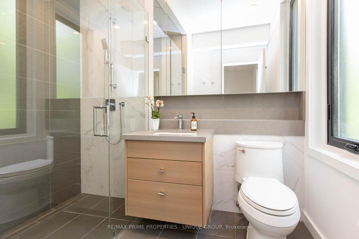 Photo 22 at 137 Marlborough Place, Annex, Toronto
