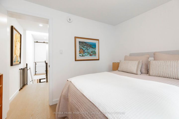 Photo 26 at 137 Marlborough Place, Annex, Toronto