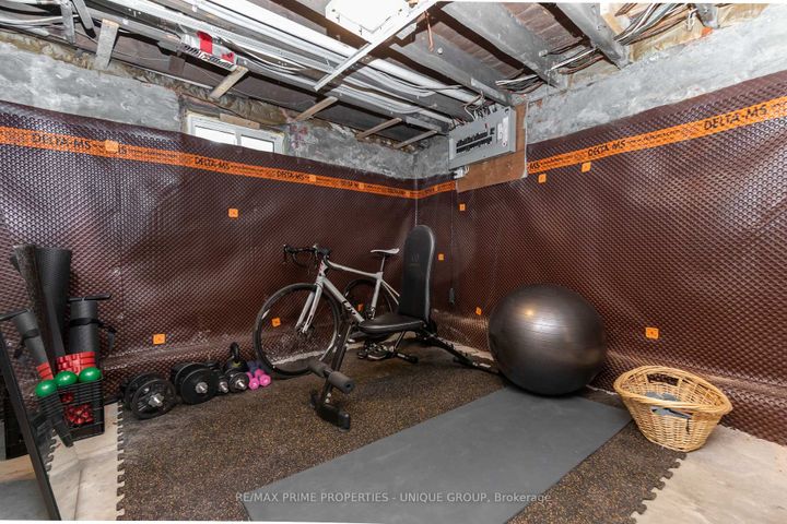 Photo 34 at 137 Marlborough Place, Annex, Toronto