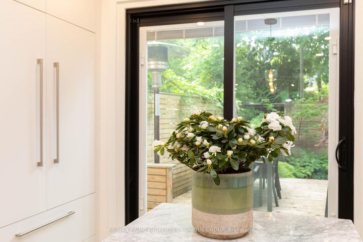 Photo 36 at 137 Marlborough Place, Annex, Toronto