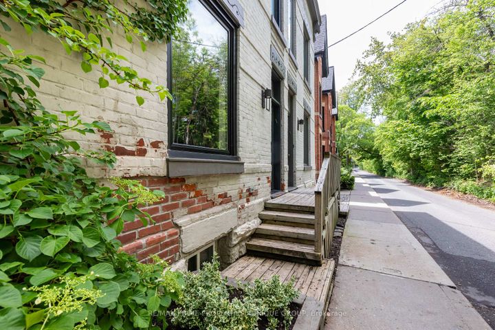 Photo 48 at 137 Marlborough Place, Annex, Toronto