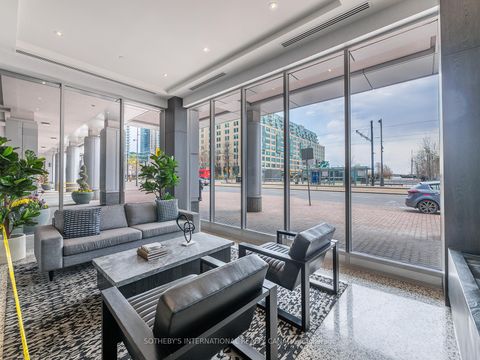 Photo 4 at 2202 - 218 Queens Quay, Waterfront Communities C1, Toronto