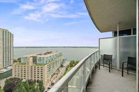 Photo 12 at 2202 - 218 Queens Quay, Waterfront Communities C1, Toronto