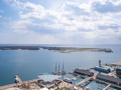 Photo 14 at 2202 - 218 Queens Quay, Waterfront Communities C1, Toronto