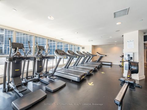 Photo 33 at 2202 - 218 Queens Quay, Waterfront Communities C1, Toronto