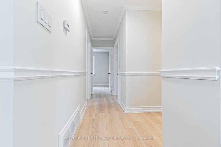 Photo 6 at 893 Srigley Street, College Manor, Newmarket