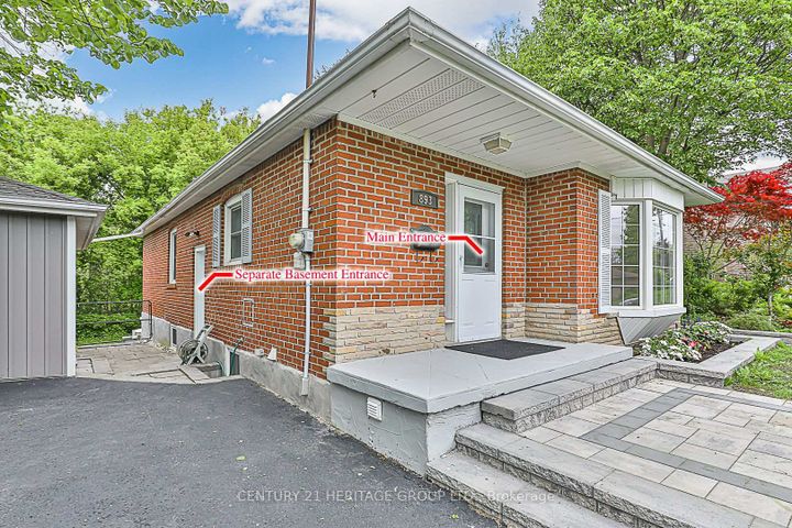Photo 11 at 893 Srigley Street, College Manor, Newmarket