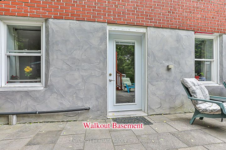 Photo 12 at 893 Srigley Street, College Manor, Newmarket