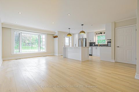 Photo 2 at 893 Srigley Street, College Manor, Newmarket