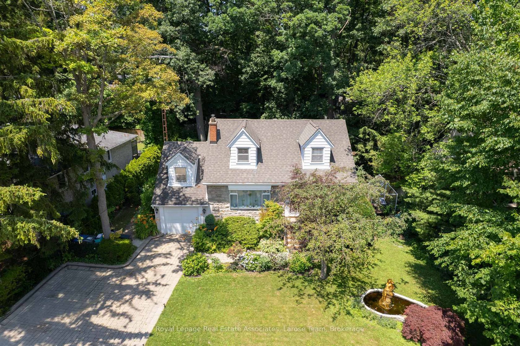 101 Mineola Road E, Mineola, Mississauga by Loree Meneguzzi Real Estate 101 Mineola Road E, Mineola, Mississauga
