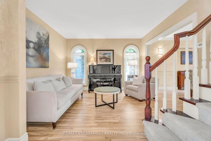 Photo 6 at 484 Bush Drive, Ancaster, Hamilton