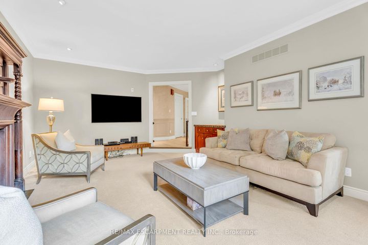 Photo 11 at 484 Bush Drive, Ancaster, Hamilton