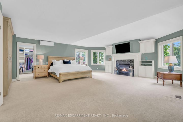 Photo 20 at 484 Bush Drive, Ancaster, Hamilton