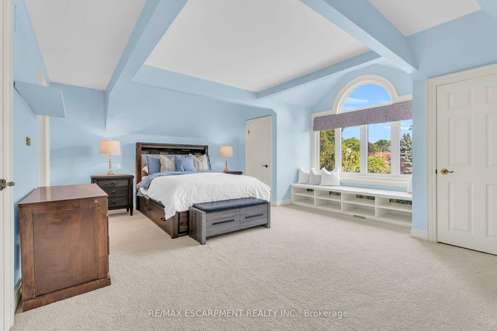 Photo 25 at 484 Bush Drive, Ancaster, Hamilton