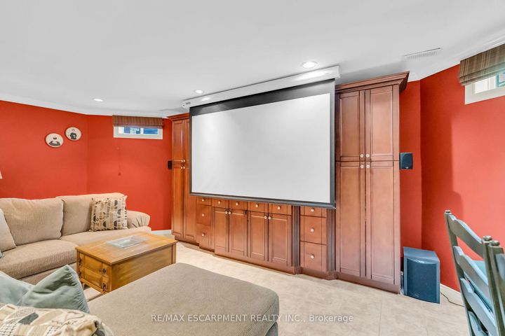 Photo 34 at 484 Bush Drive, Ancaster, Hamilton