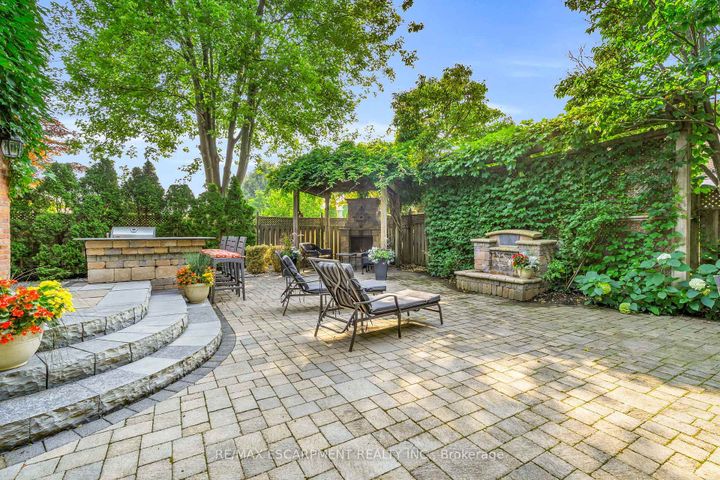 Photo 40 at 484 Bush Drive, Ancaster, Hamilton
