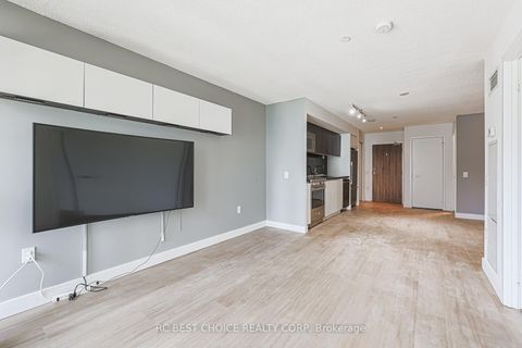 Photo 18 at 616 - 75 Queens Wharf Road, Waterfront Communities C1, Toronto