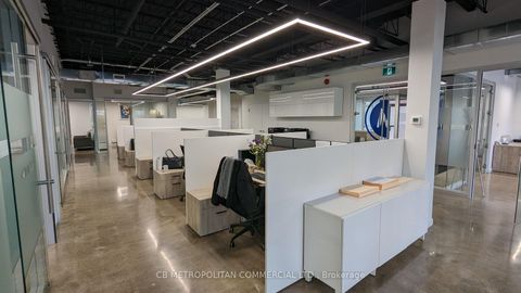 Photo 2 at 1 - 150 Beverley Street, Chinatown, Toronto