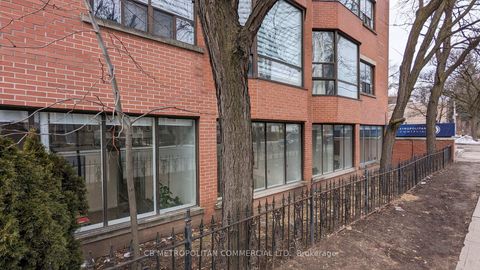 Photo 12 at 1 - 150 Beverley Street, Chinatown, Toronto