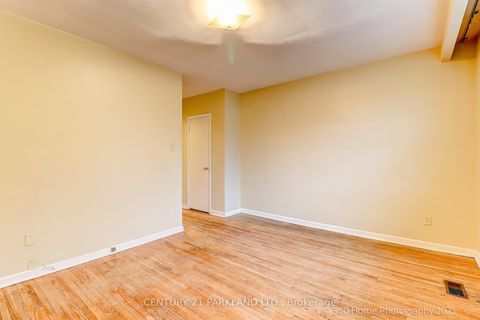 Photo 4 at 197 BRIMORTON Drive, Woburn, Toronto